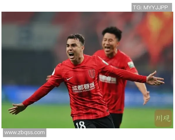 冯劲远精彩远射助力成都蓉城赢得关键比赛胜利 冯劲远精彩远射助力成都蓉城赢得关键比赛胜利