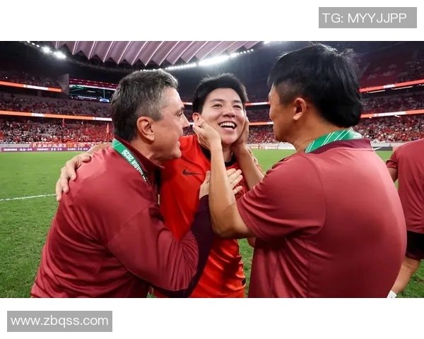 徐彬留洋狼队新征程展现中国足球新希望与国际舞台的精彩对决 徐彬留洋狼队新征程展现中国足球新希望与国际舞台的精彩对决